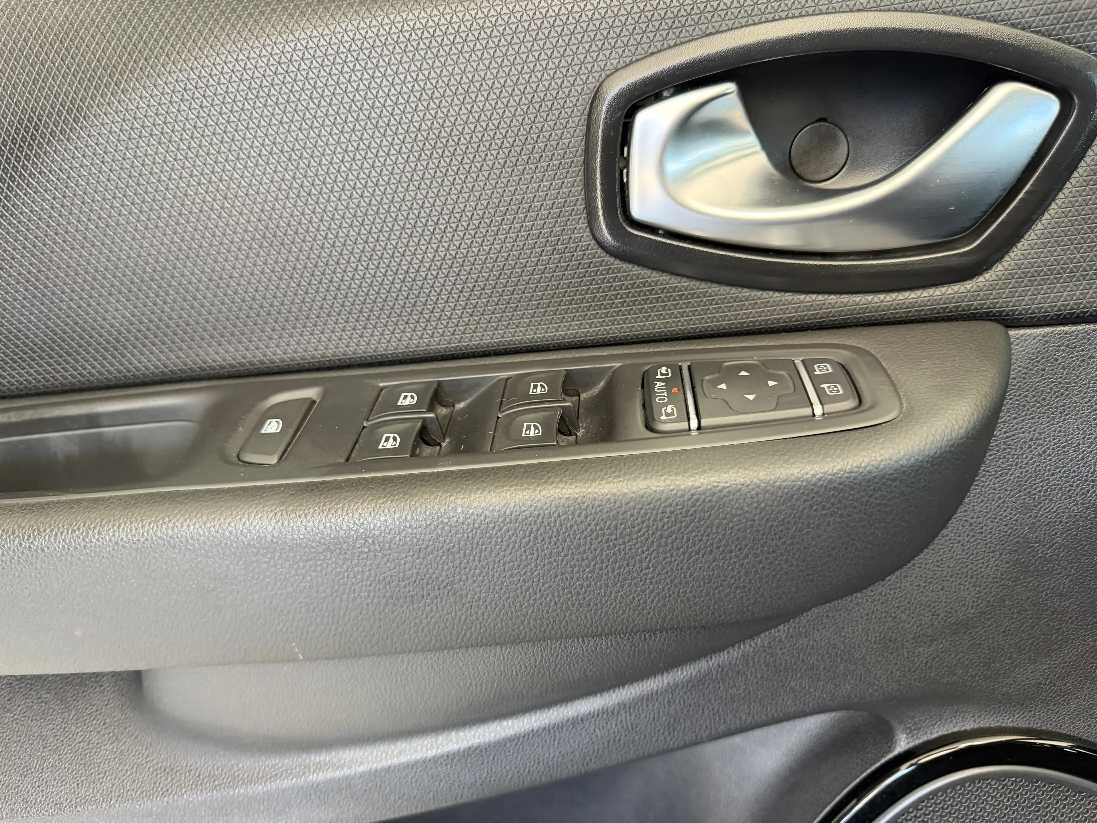 Renault Clio Expression*NAVI+TEILL.+KAMERA* — photo 10