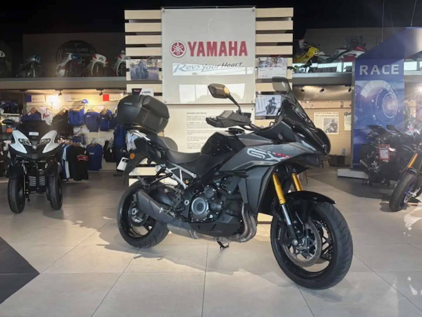 Suzuki GSX-S 1000GX Noir - 2