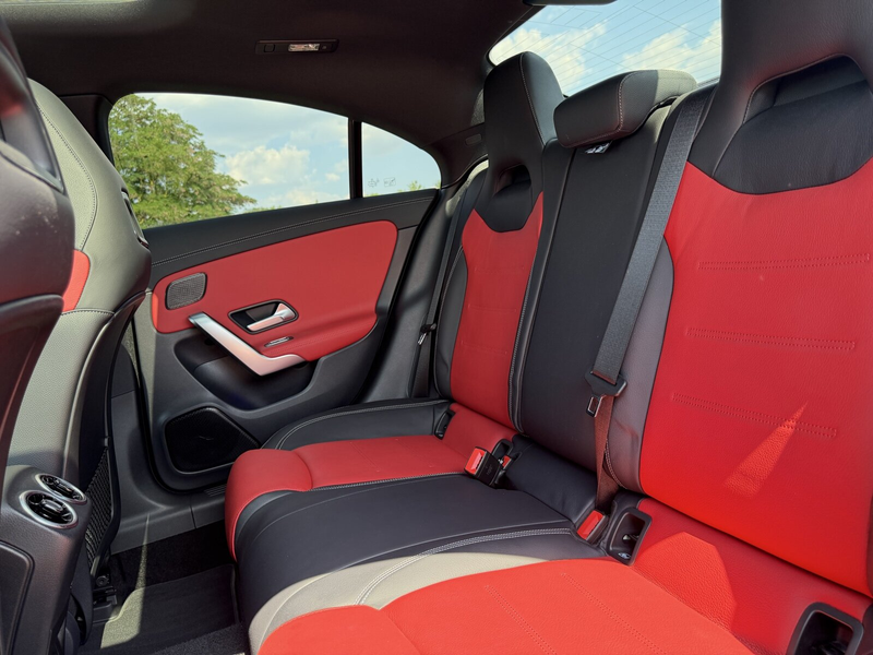 Mercedes-Benz CLA 250 CLA 250 4M Coupé+Keyless AMG Line/Navi/Pano.-Dach — photo 14