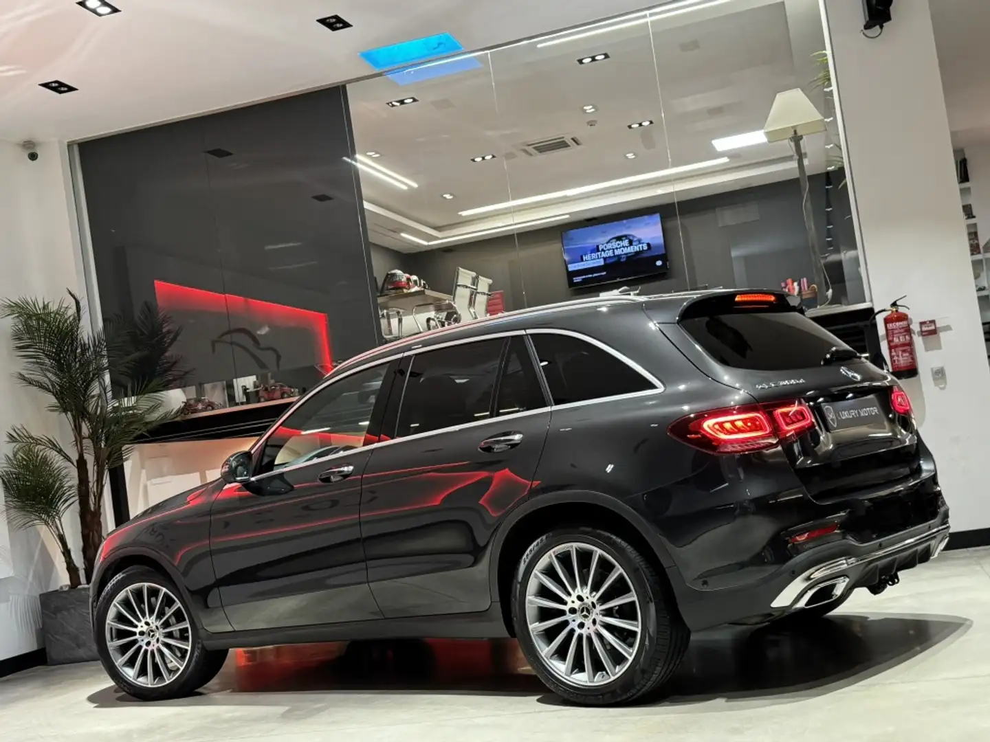 Mercedes-Benz GLC 300 300d 4Matic 9G-Tronic Gris - 2