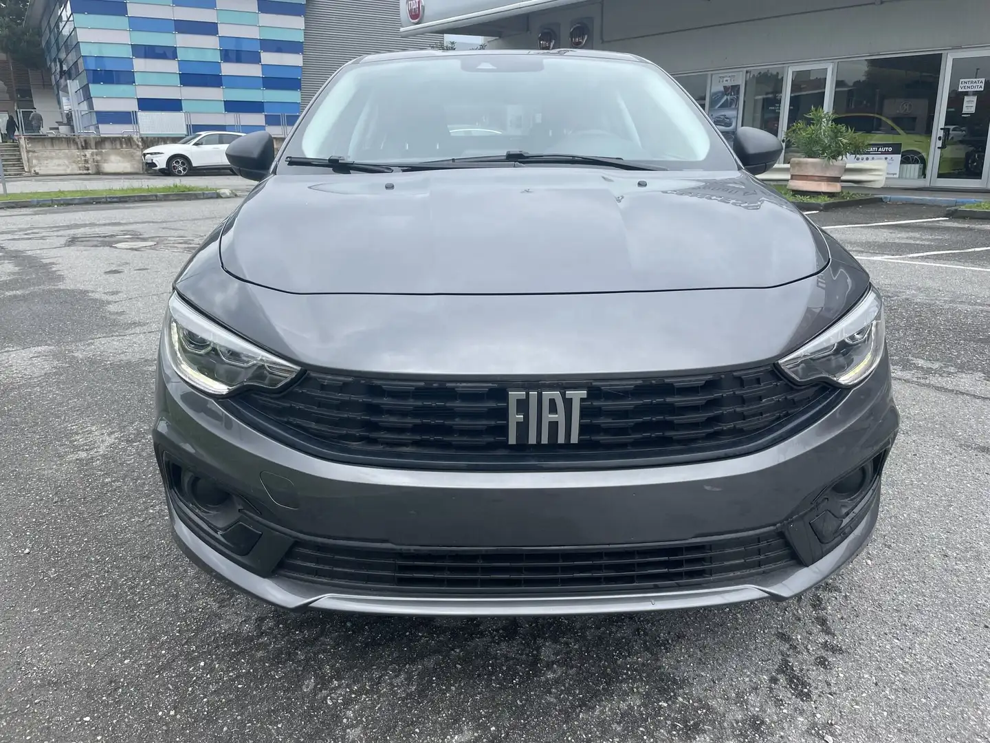 Fiat Tipo 1.5 Hybrid DCT 5 porte Grigio - 2