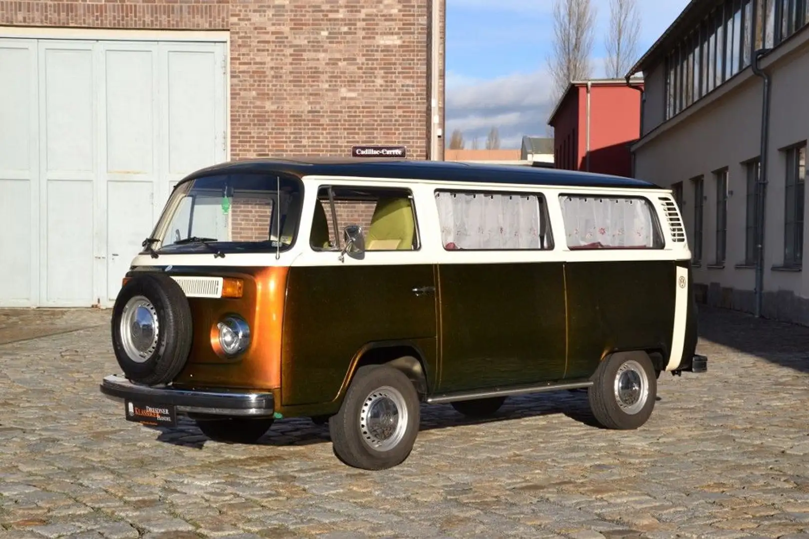 Volkswagen T2 2l Flachmotor Grün - 1