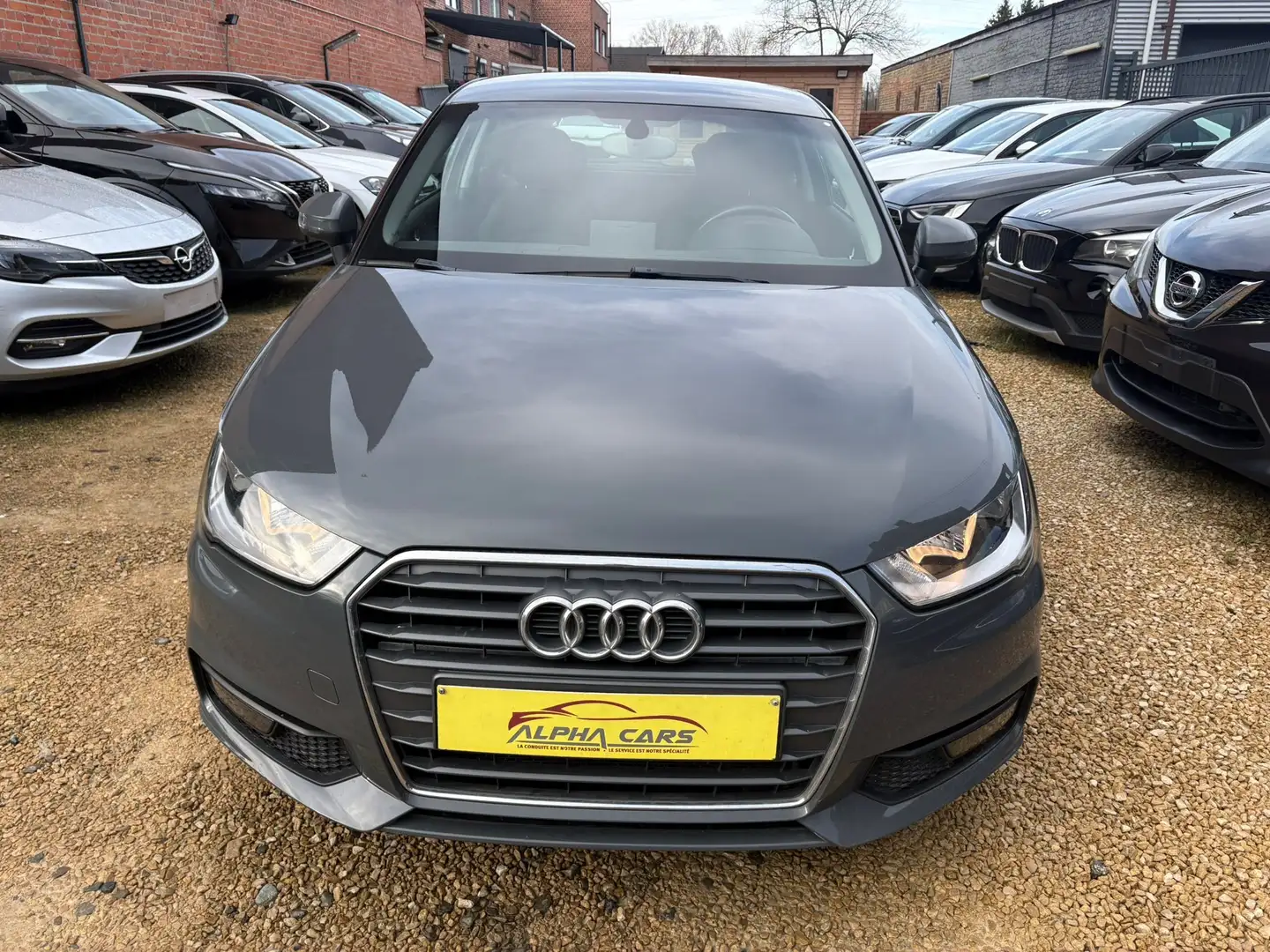Audi A1 1.0 TFSI 95 ultra *GPS*GARANTIE 12 MOIS* Grijs - 2