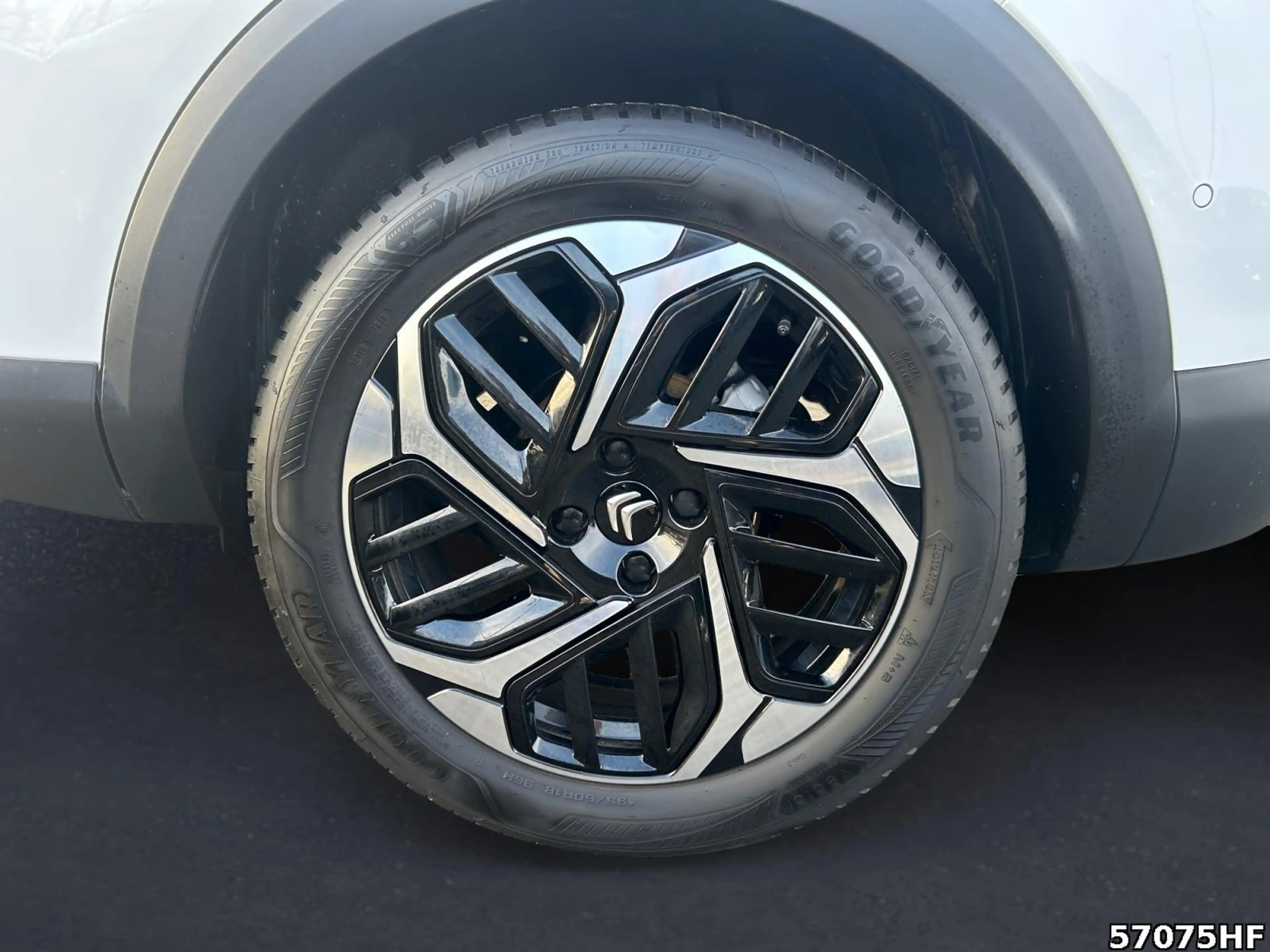 Citroen C4 Shine +HEADUP+360KAMERA+CARPLAY+TOTWINKEL+ — photo 5