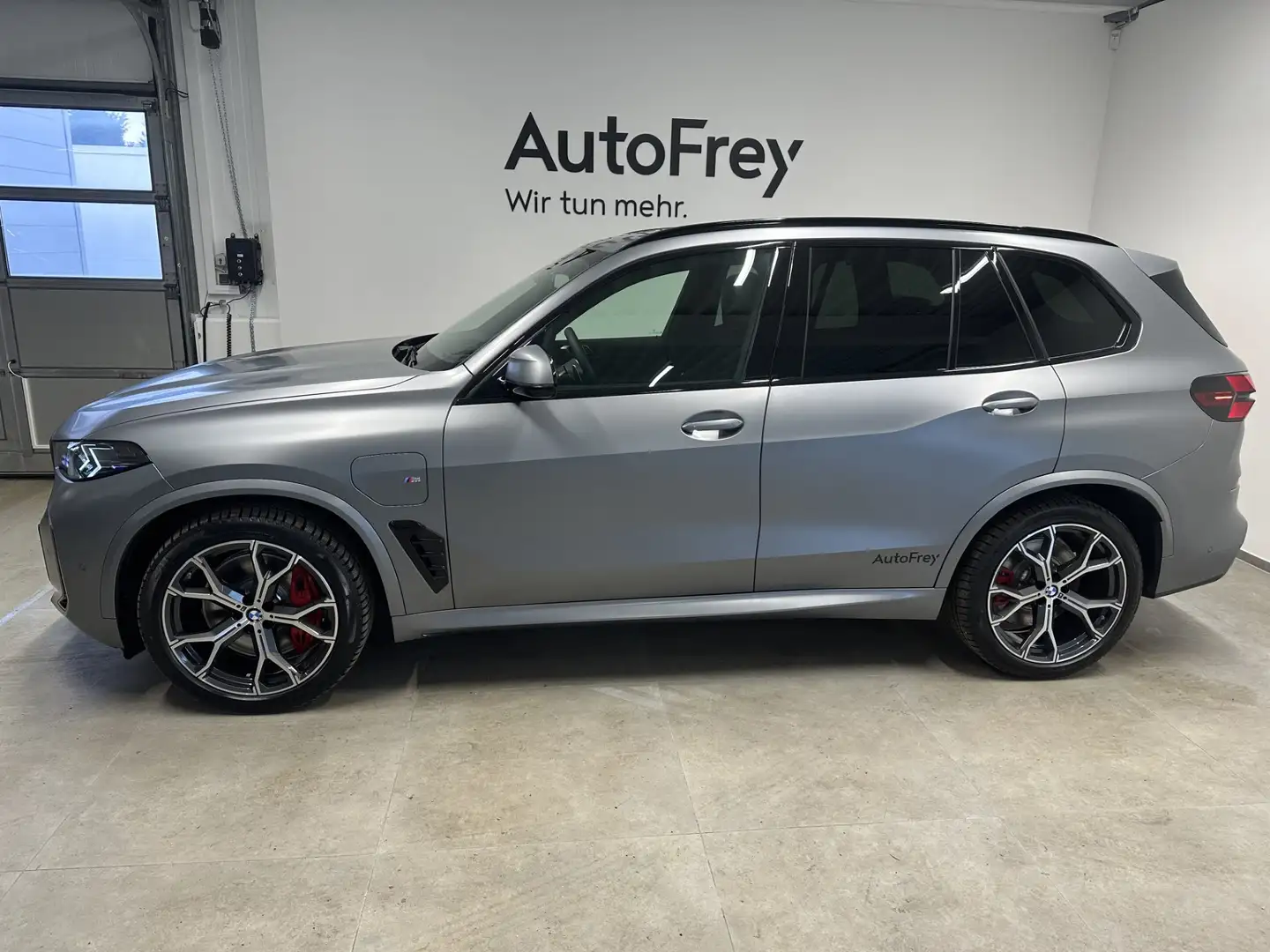 BMW X5 xDrive50e Grau - 2