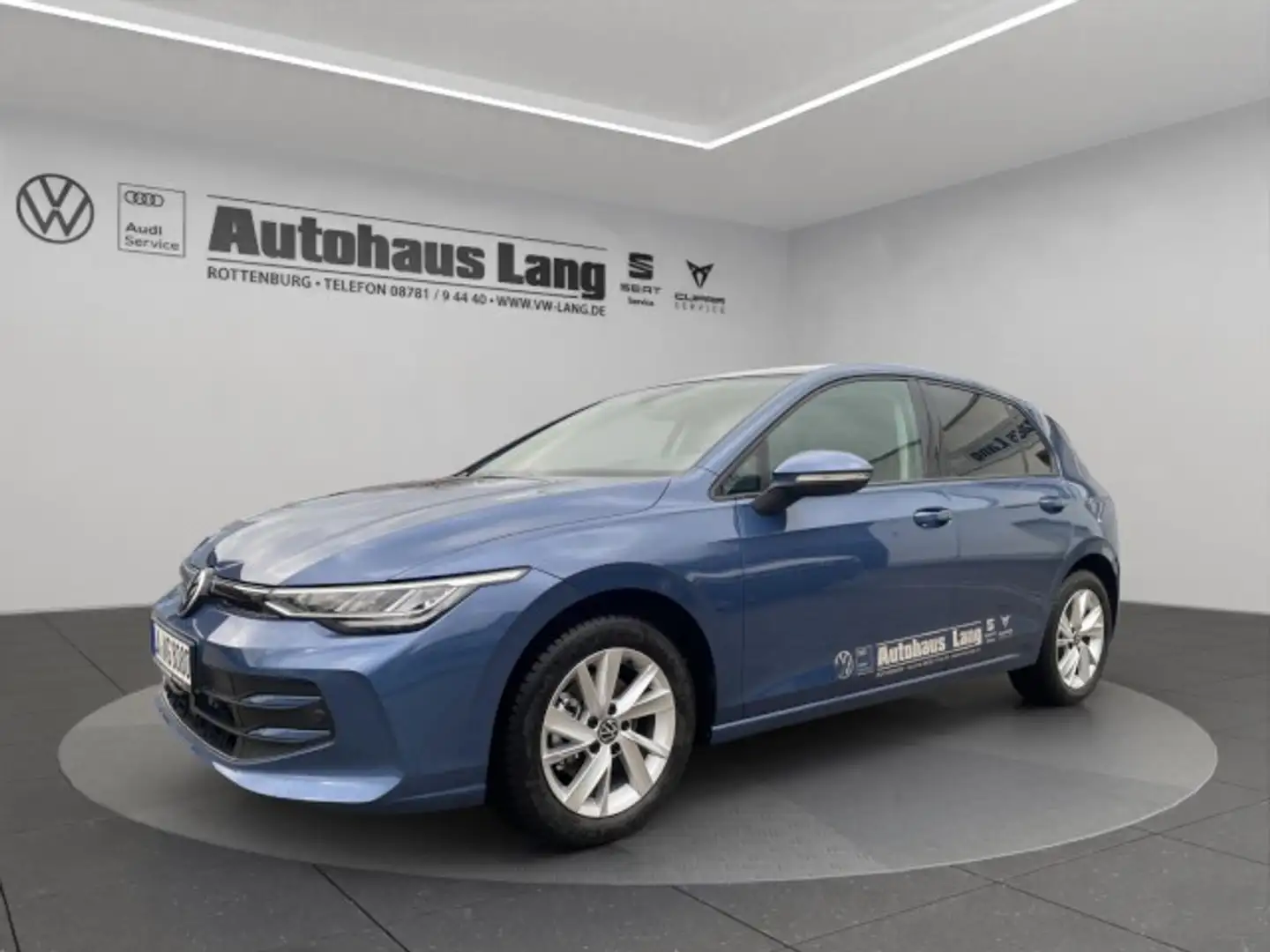 Volkswagen Golf VIII 1.5 TSI Life Pano Navi Klima 8-fach bereift 1 Blau - 2