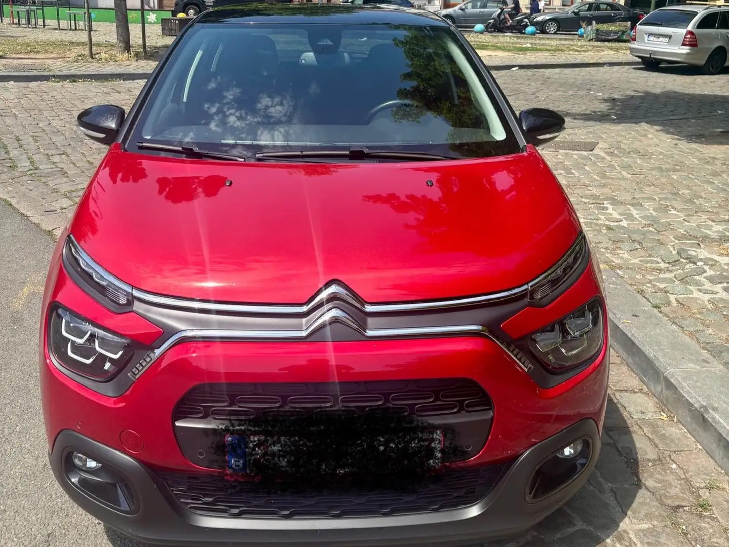 Citroen C3 C3 1.2 PureTech Feel S Rood - 1