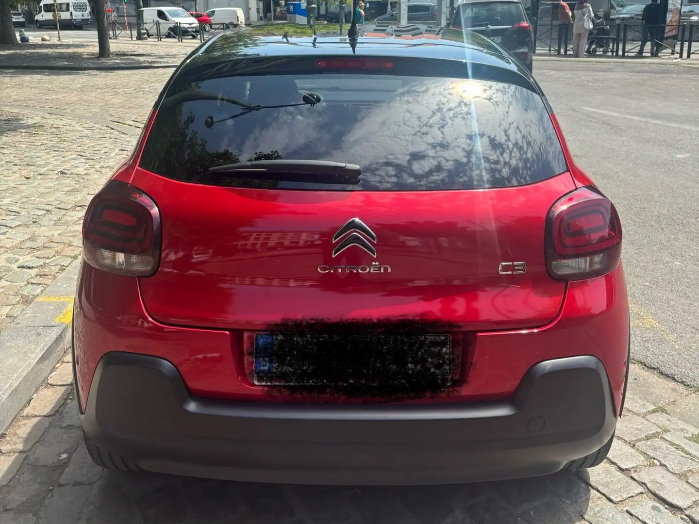 Citroen C3 C3 1.2 PureTech Feel S Rood - 2