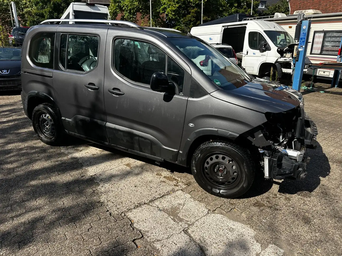 Peugeot Rifter BlueHDi 100 Allure L1 Braun - 2