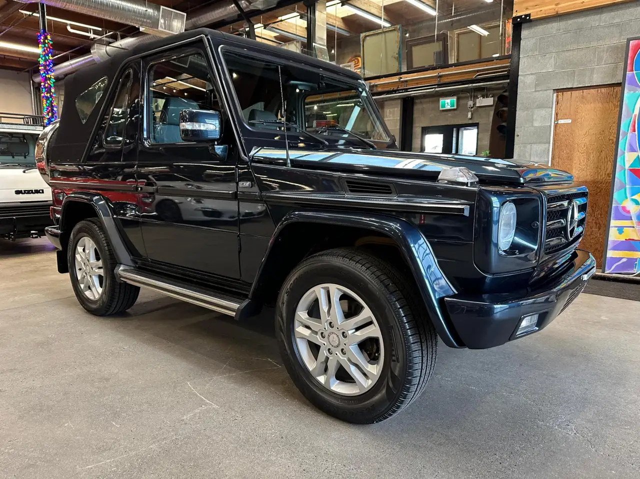 Mercedes-Benz G-Class снимка Mercedes-Benz G-Class