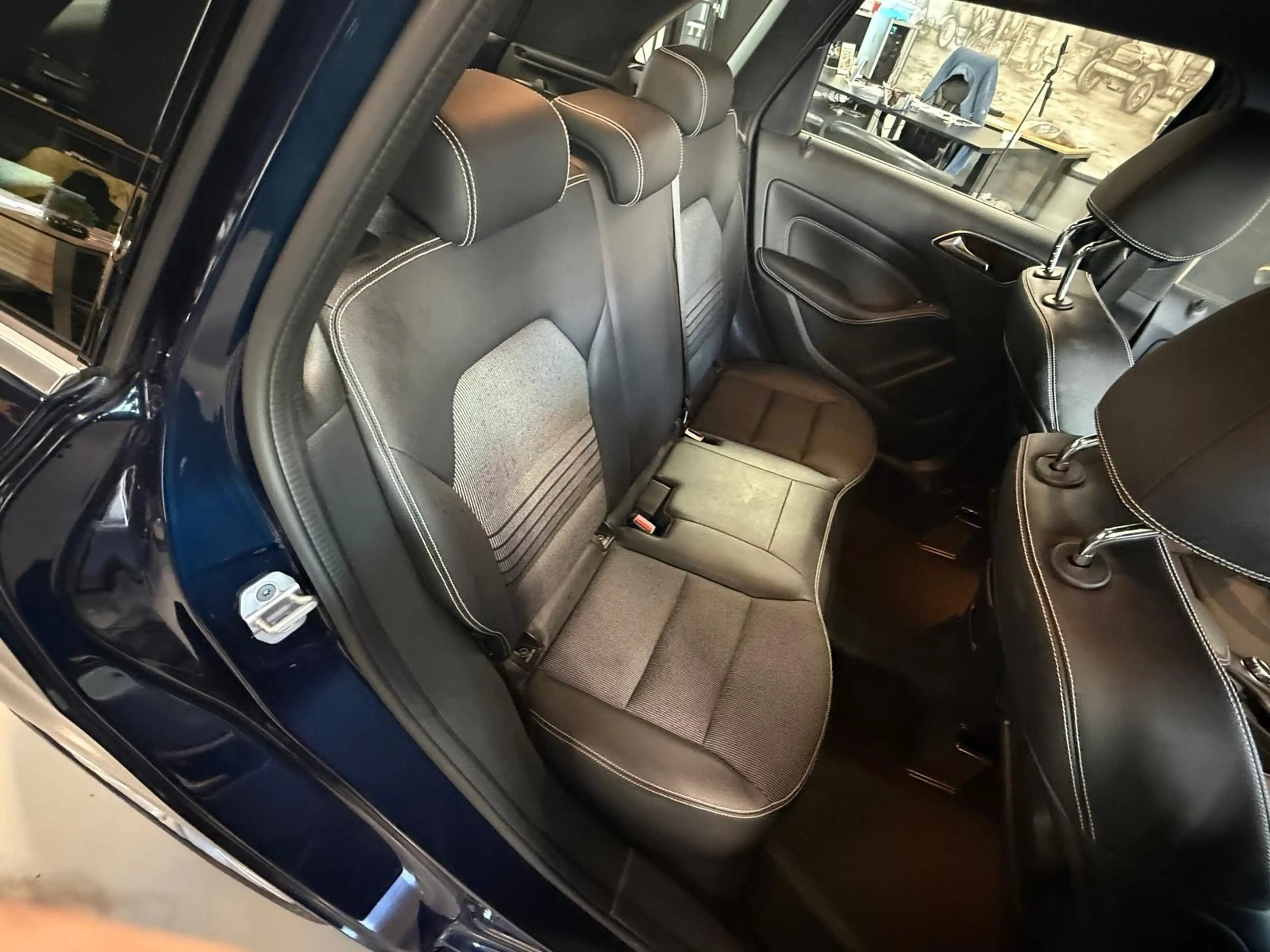 Mercedes-Benz B 200 d 2.1 CDI Edition-B LED NAVI — photo 12