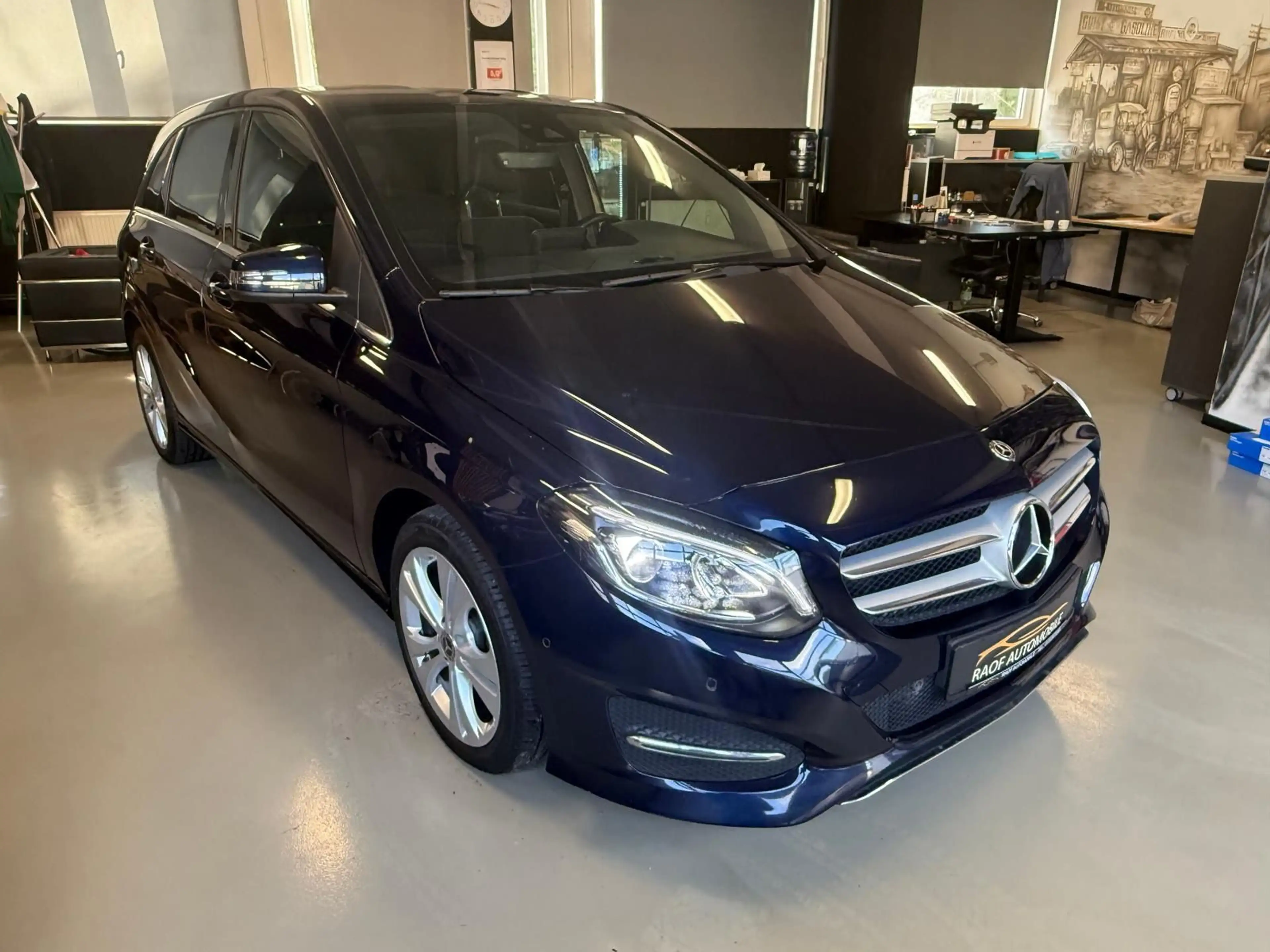 Mercedes-Benz B 200 d 2.1 CDI Edition-B LED NAVI — photo 4