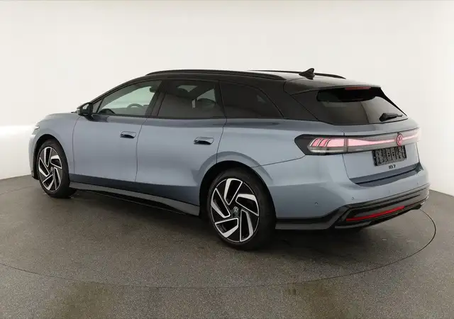 Volkswagen Id.7 view 3