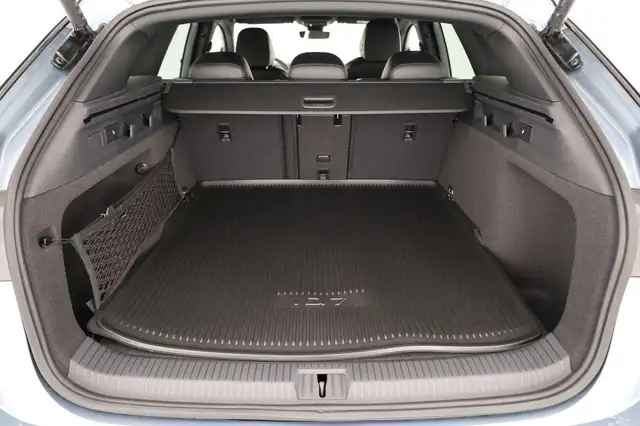 Volkswagen Id.7 view 12
