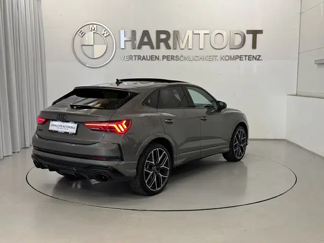 Audi RS Q3 2,5 TFSI quattro S-troni *RS Fahrwerk / RS Abgasanlage* Ansicht 5