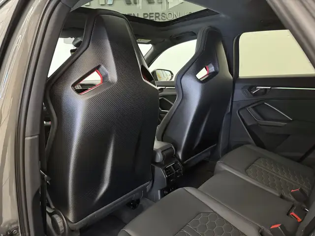 Audi RS Q3 2,5 TFSI quattro S-troni *RS Fahrwerk / RS Abgasanlage* Ansicht 14