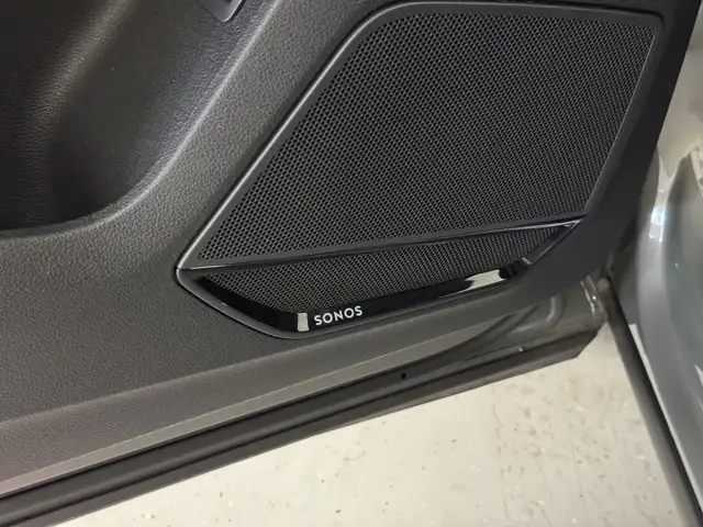 Audi RS Q3 2,5 TFSI quattro S-troni *RS Fahrwerk / RS Abgasanlage* Ansicht 19