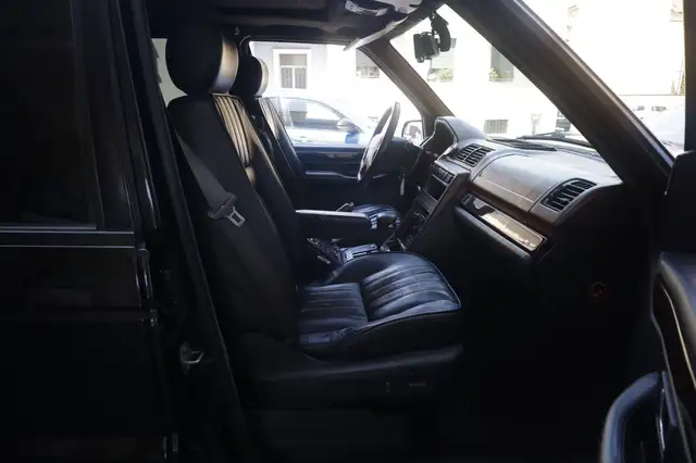 Land Rover Range Rover view 10