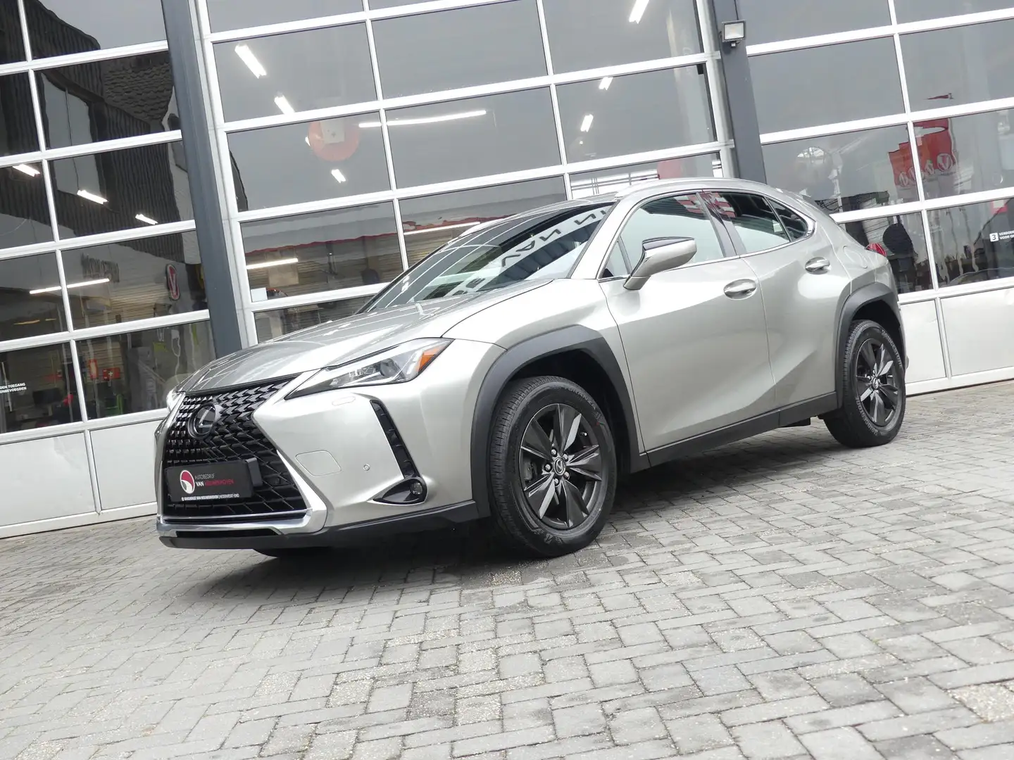 Lexus UX 200 Preference Line *t/m 10de bouwjaar garantie! Grijs - 2