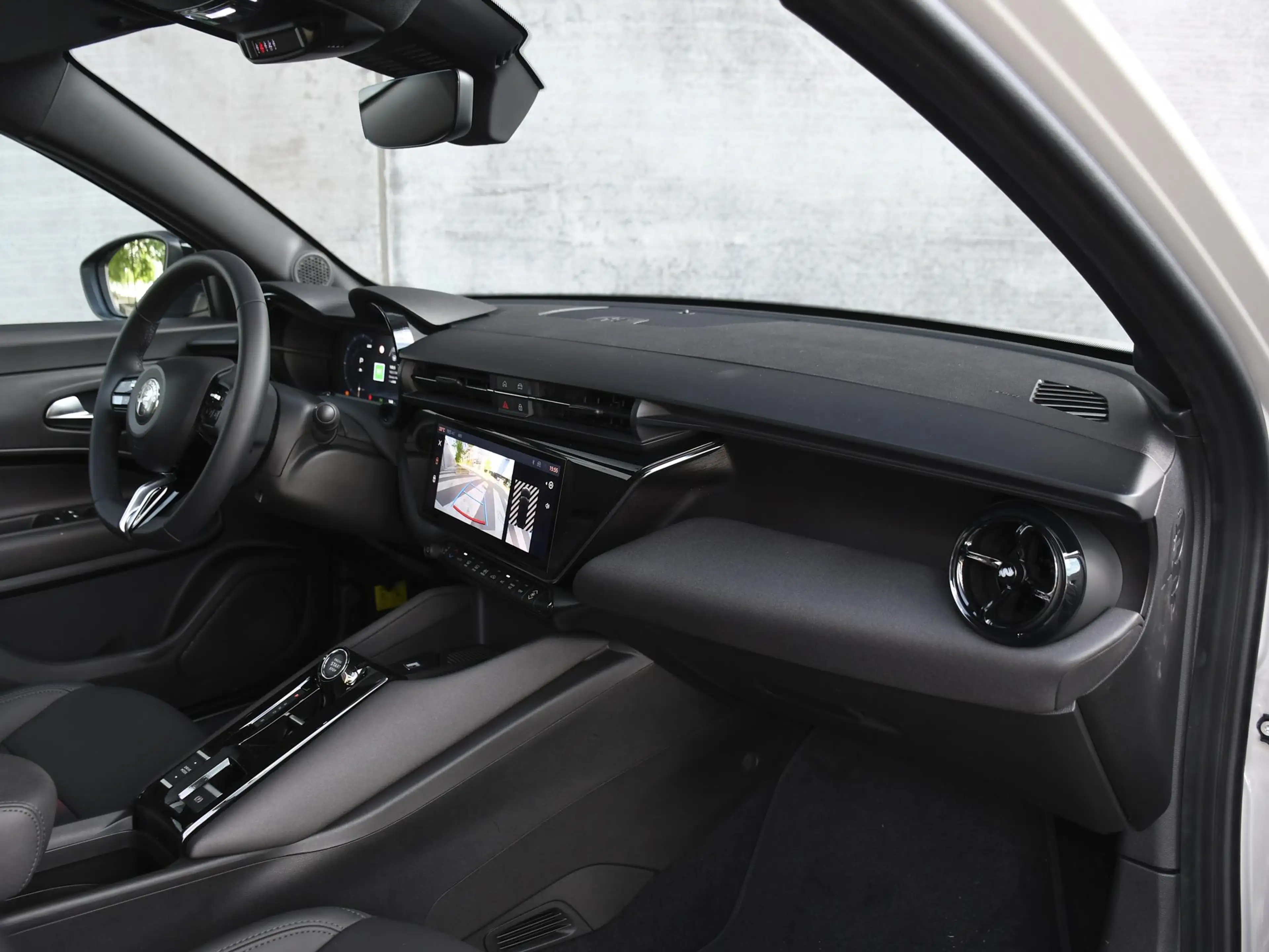 Alfa Romeo Junior Elettrica Sport Speciale 54 kWh 156pk Automaat DOD — photo 11