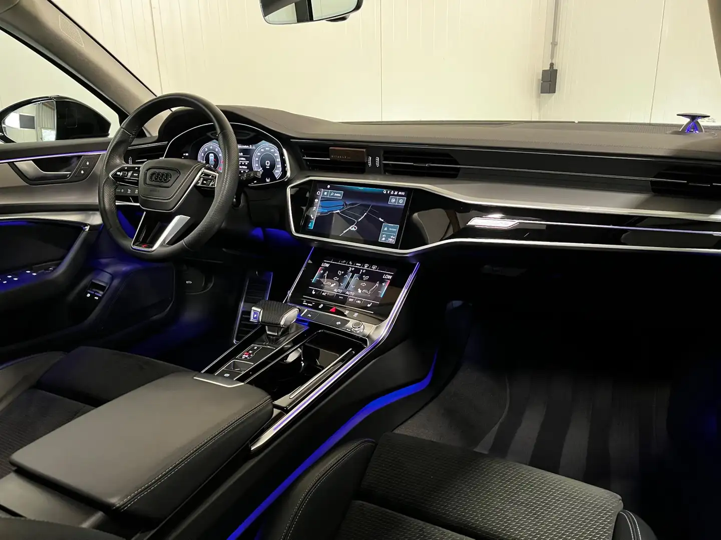 Audi A6 Avant 55 TFSI e quattro Competition S-Line 2021 B& Noir - 2