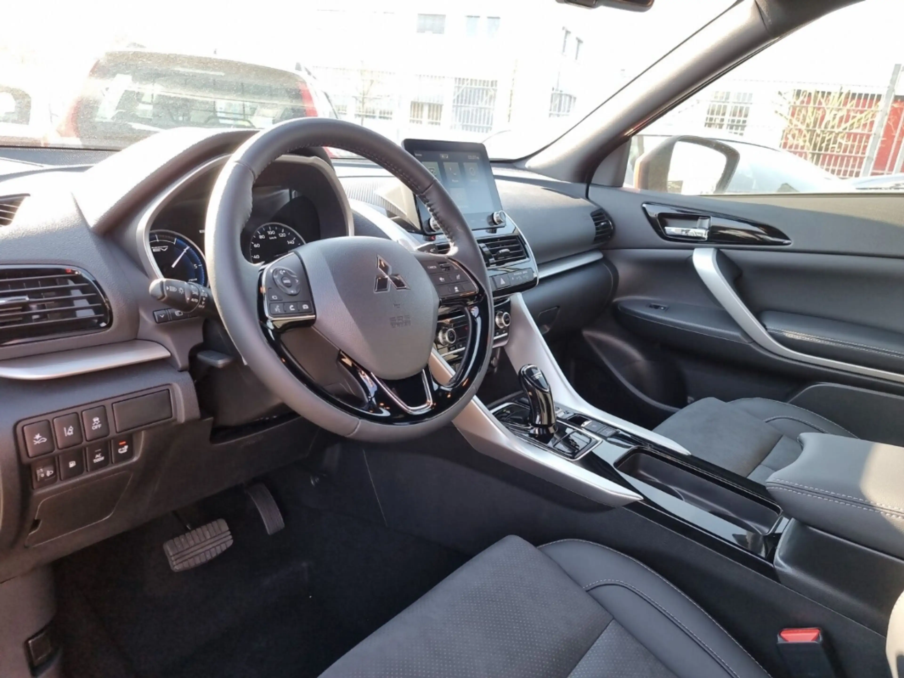 Mitsubishi Eclipse Cross Plug-In Hybrid Select Navi ACC — photo 8