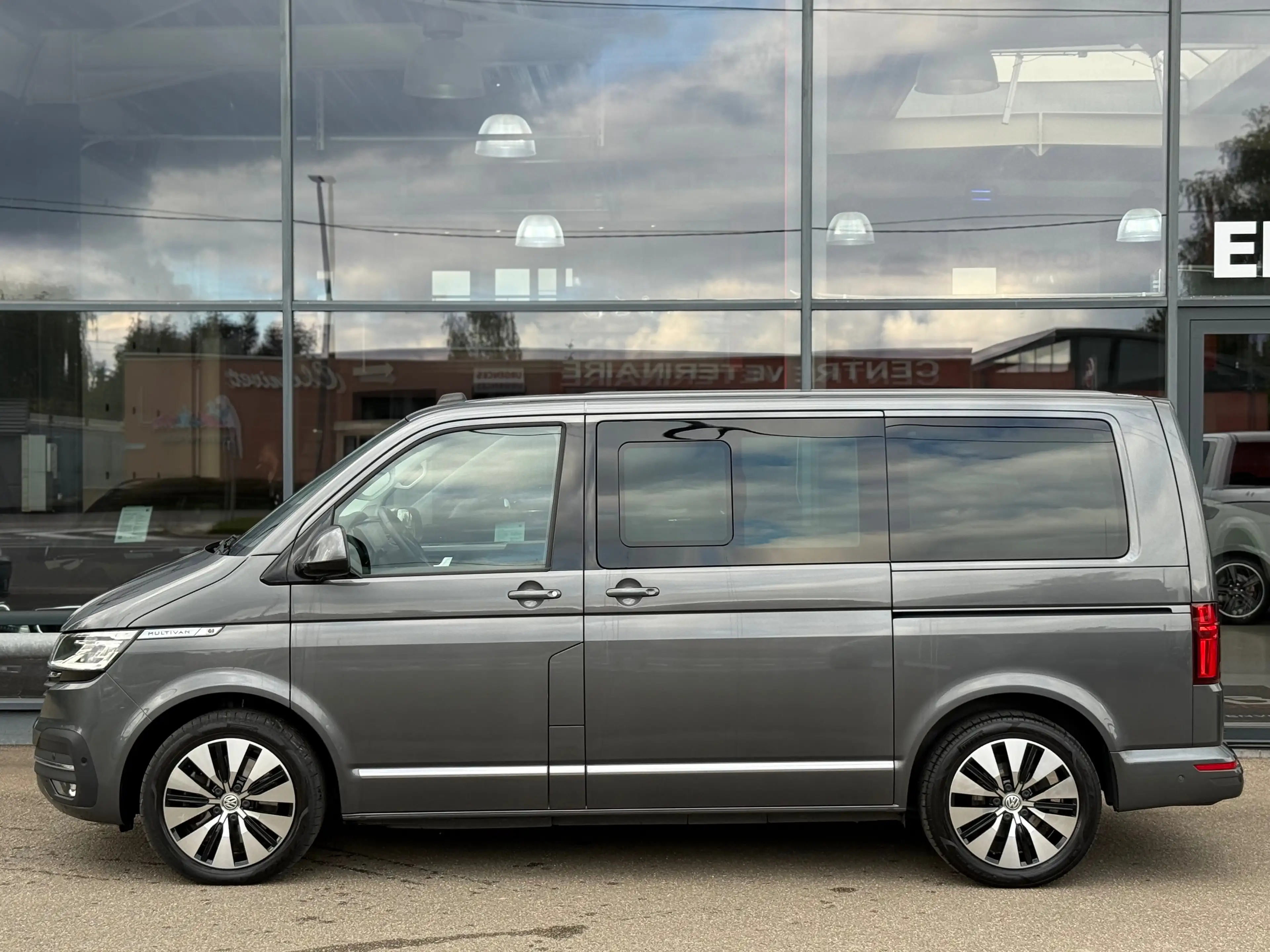 Volkswagen T6.1 Multivan 2.0TDI BOITE AUTO DSG 4MOTION 204CV 7PL ACC FULL — photo 5