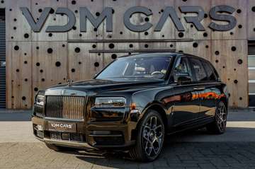 Black Badge *Rear Theatre*Pano*MY 2023*