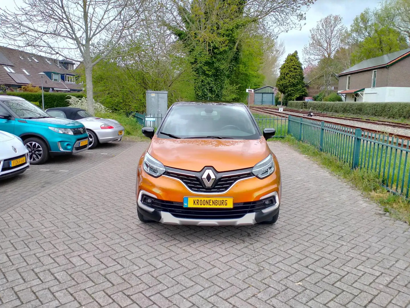 Renault Captur 1.2 TCe Intens AUTOMAAT navi cruise lage KM ALLINP Oranje - 2
