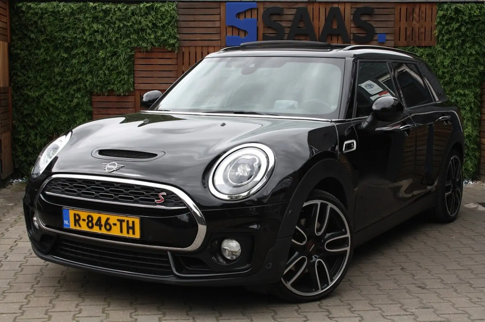 MINI Cooper S Clubman 2.0 John Cooper Works/ BTW / Pano / Schaalstoelen Zwart - 1