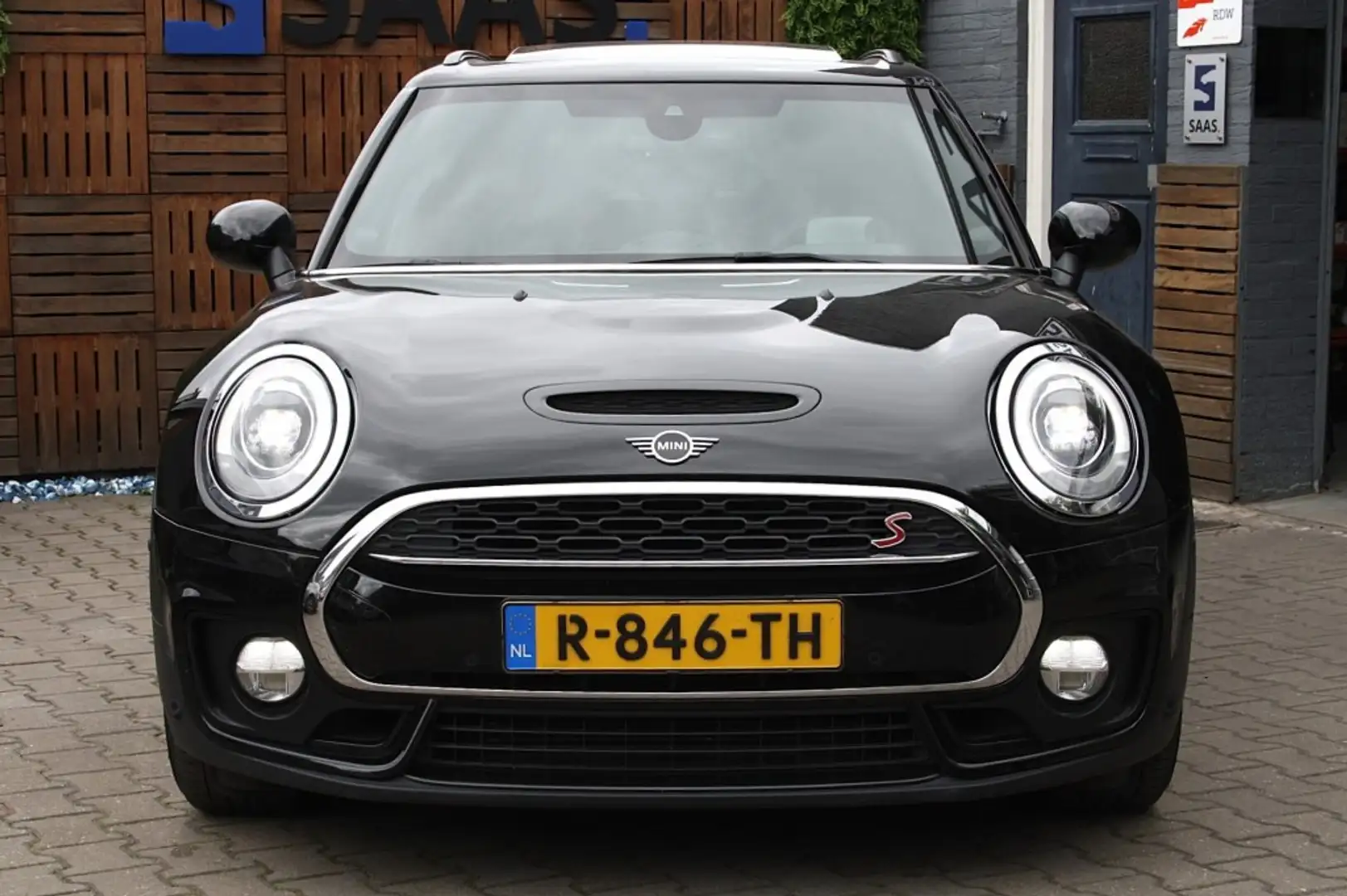 MINI Cooper S Clubman 2.0 John Cooper Works/ BTW / Pano / Schaalstoelen Zwart - 2
