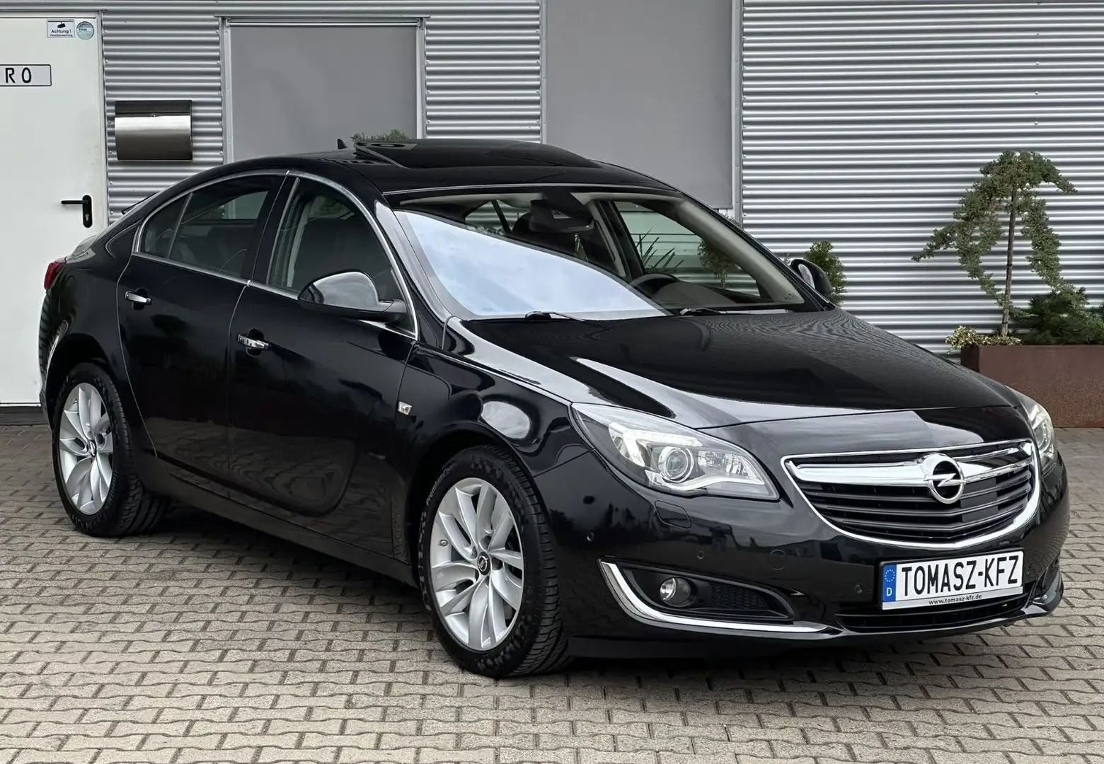 Opel Insignia A 2.0T Autom. Innovat.*Leder*Navi*Xenon Noir - 1