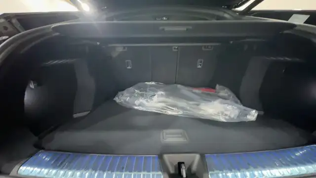 Audi Q5 view 9
