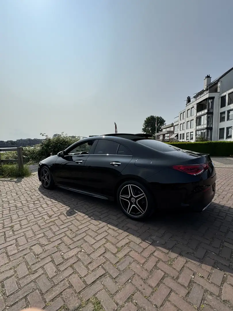 Mercedes-Benz CLA 200 Business Sol. AMG Zwart - 2