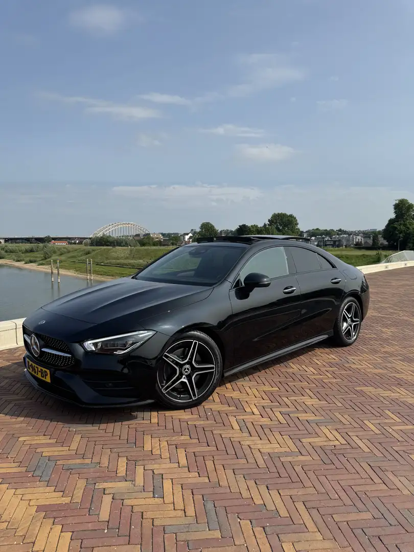 Mercedes-Benz CLA 200 Business Sol. AMG Zwart - 1