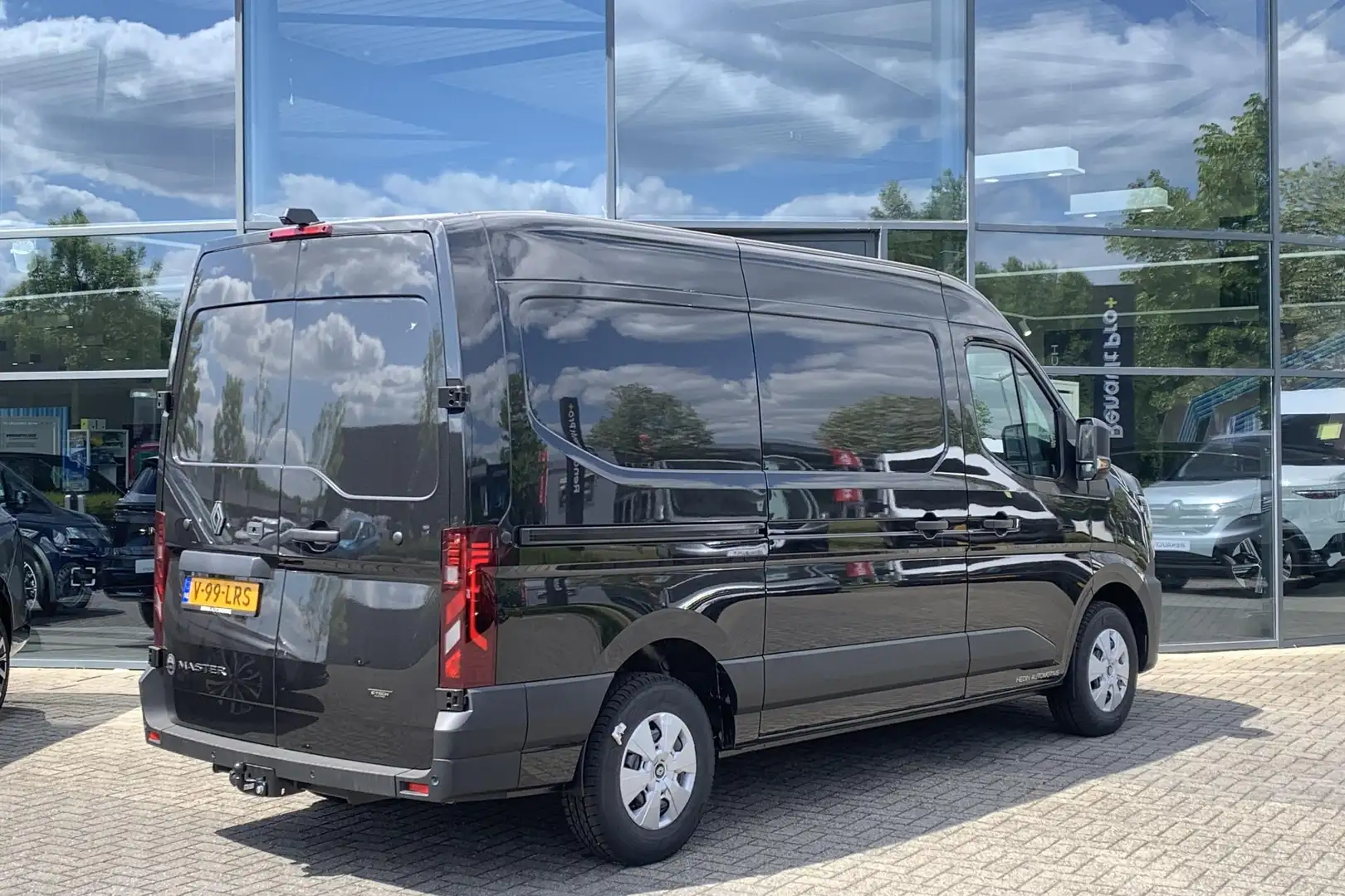 Renault Master E-Tech T35 L2H2 Extra long range 87 kWh Negro - 2