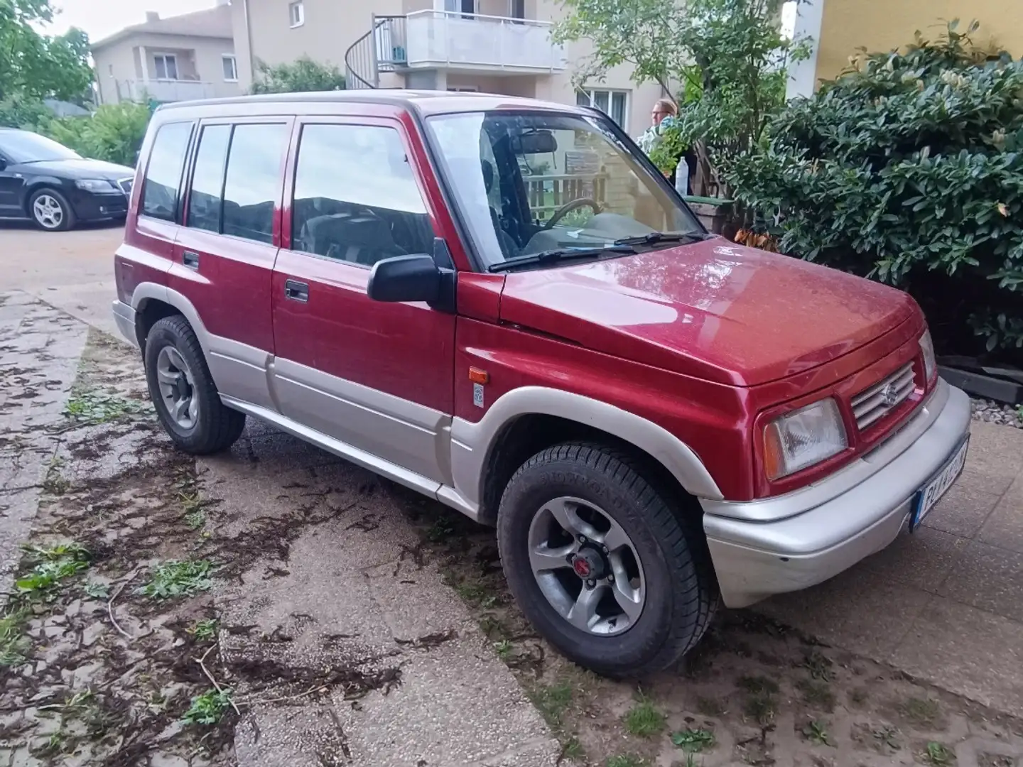 Suzuki Grand Vitara 2.0 TD Red - 1