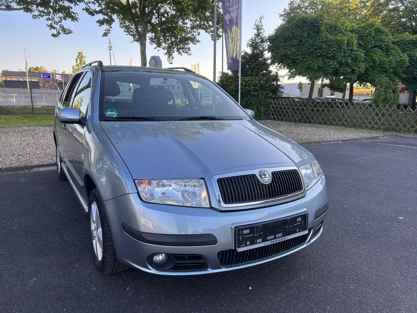 Skoda Fabia Fabia 1.4 TÜV NEU Gris - 1