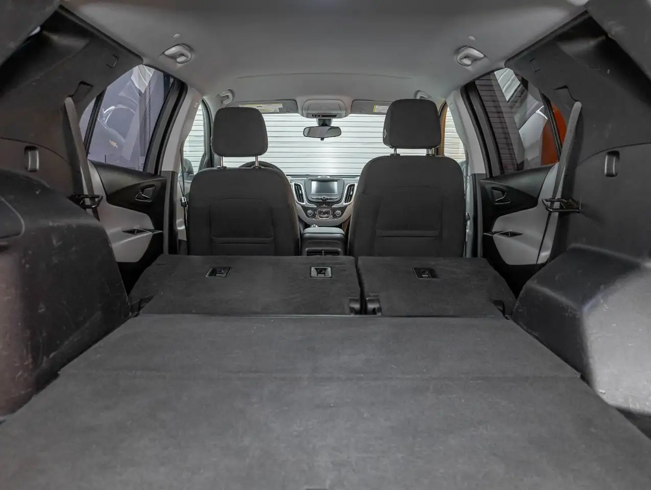 Chevrolet Equinox снимка Chevrolet Equinox