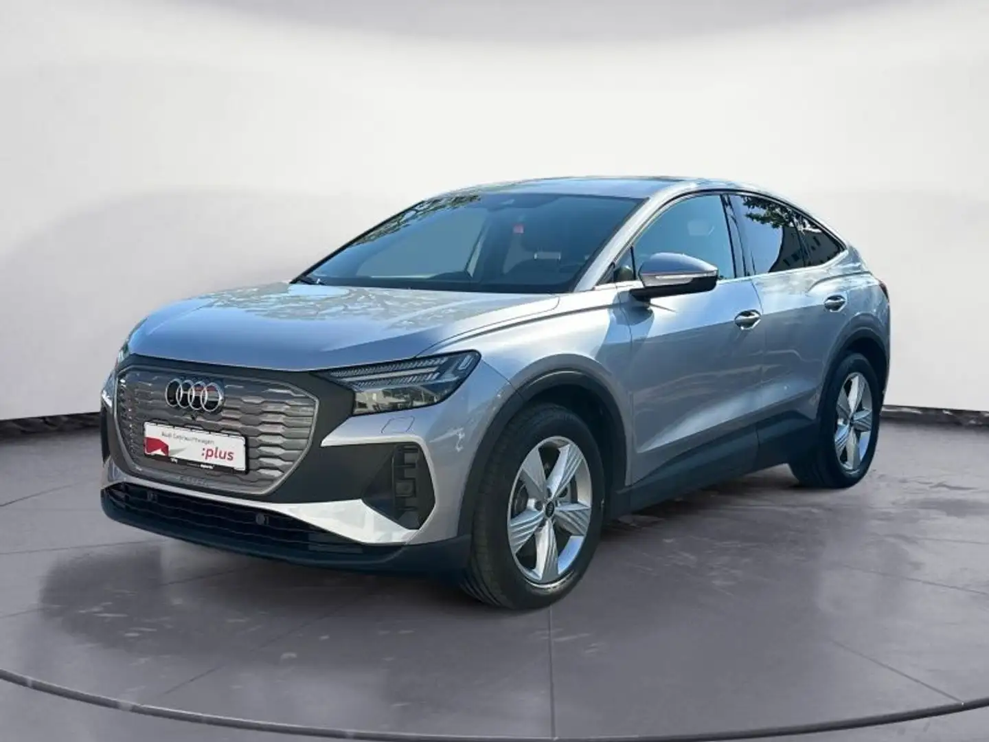 Audi Q4 e-tron Q4 Sportback 40 e-tron Matrix/AHK/Navi/EPH/Assis Silber - 2