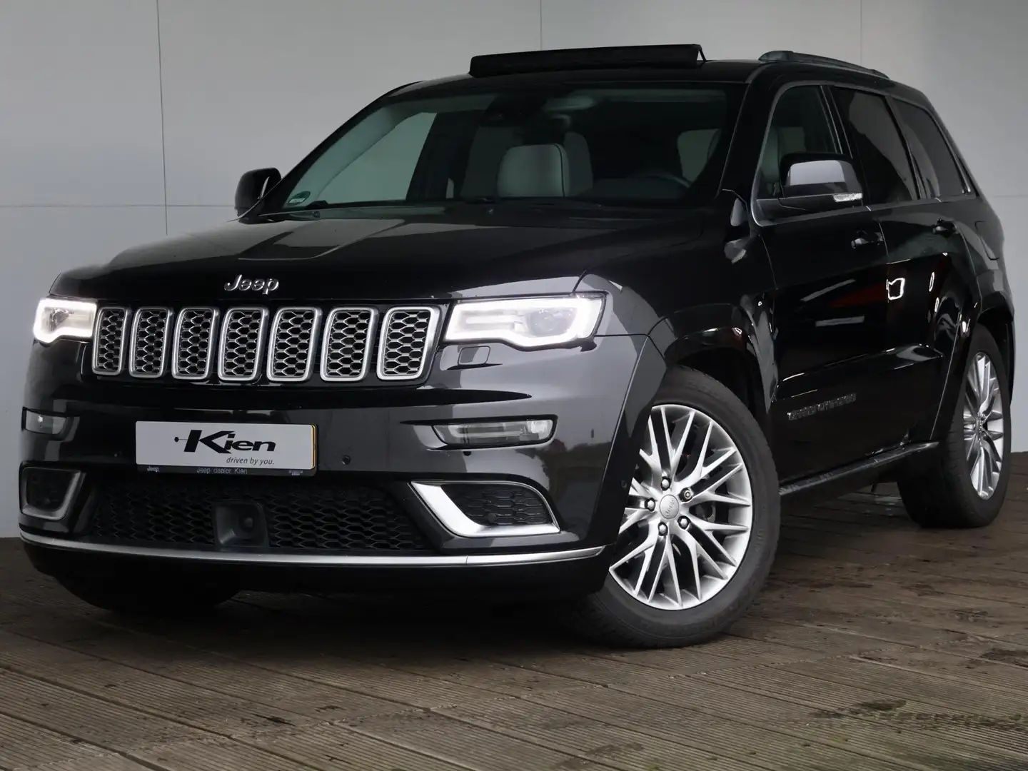 Jeep Grand Cherokee 3.0 CRD Summit | Ivory leer | Pano | Luchtvering | Zwart - 2
