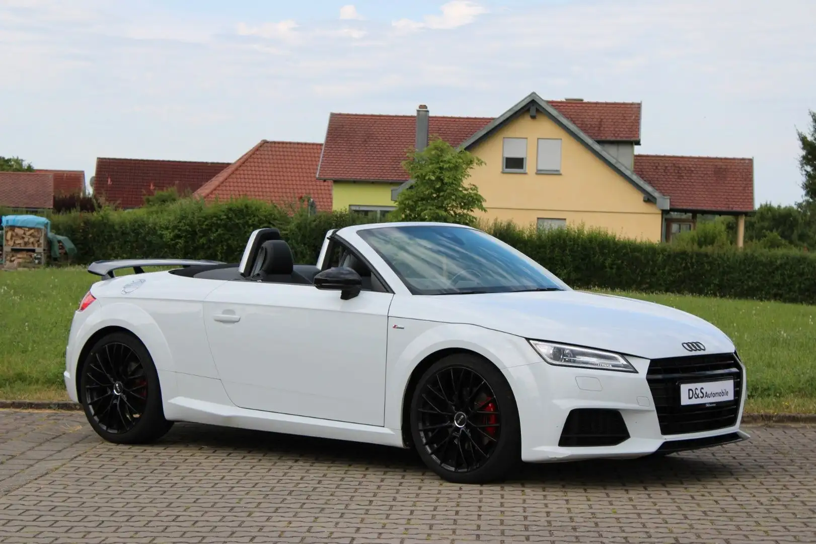 Audi TT Roadster 2.0 TFSI S Line Competition Weiß - 1