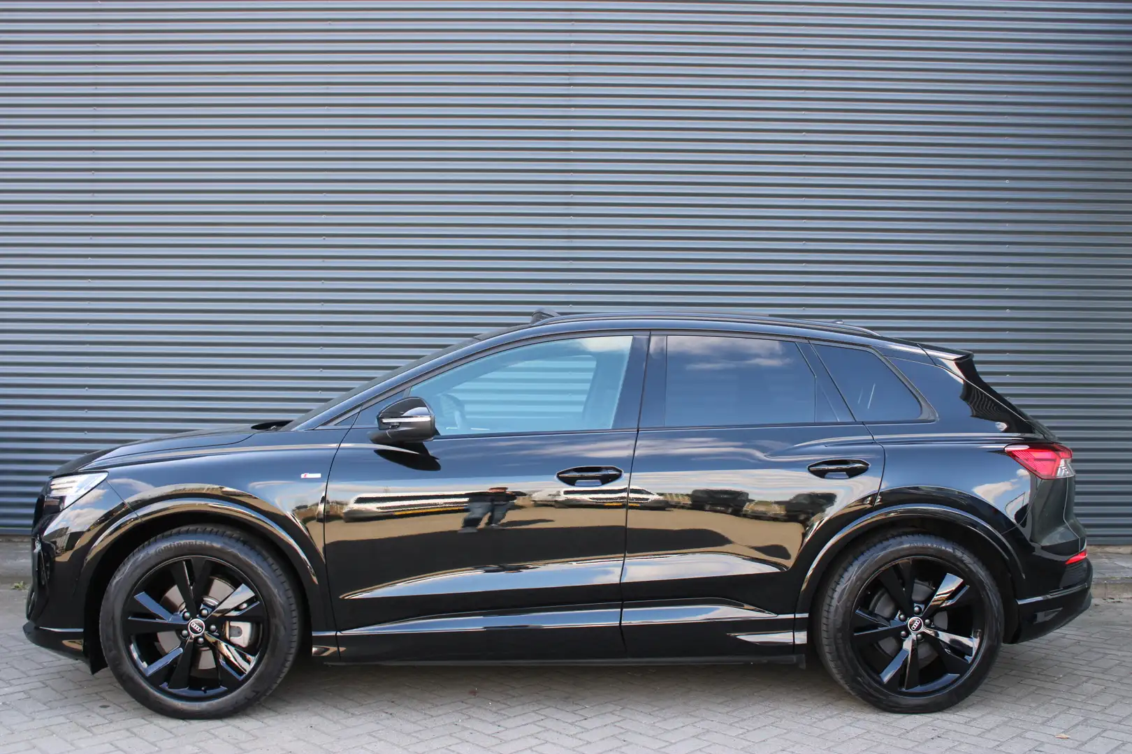 Audi Q4 e-tron 40 Launch Edition S Edition Competition S-line 77 Nero - 2