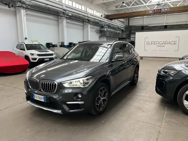 BMW X1 main image