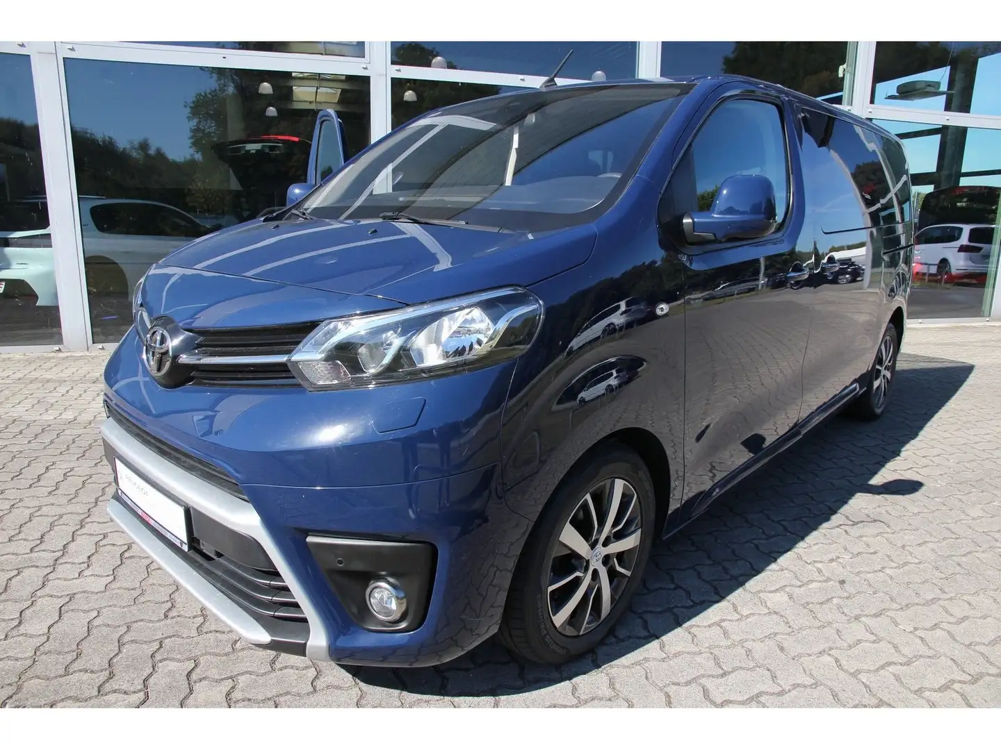 Toyota Verso Proace Verso HDi 150 Family Navi RFK AHK SHZ Bleu - 2