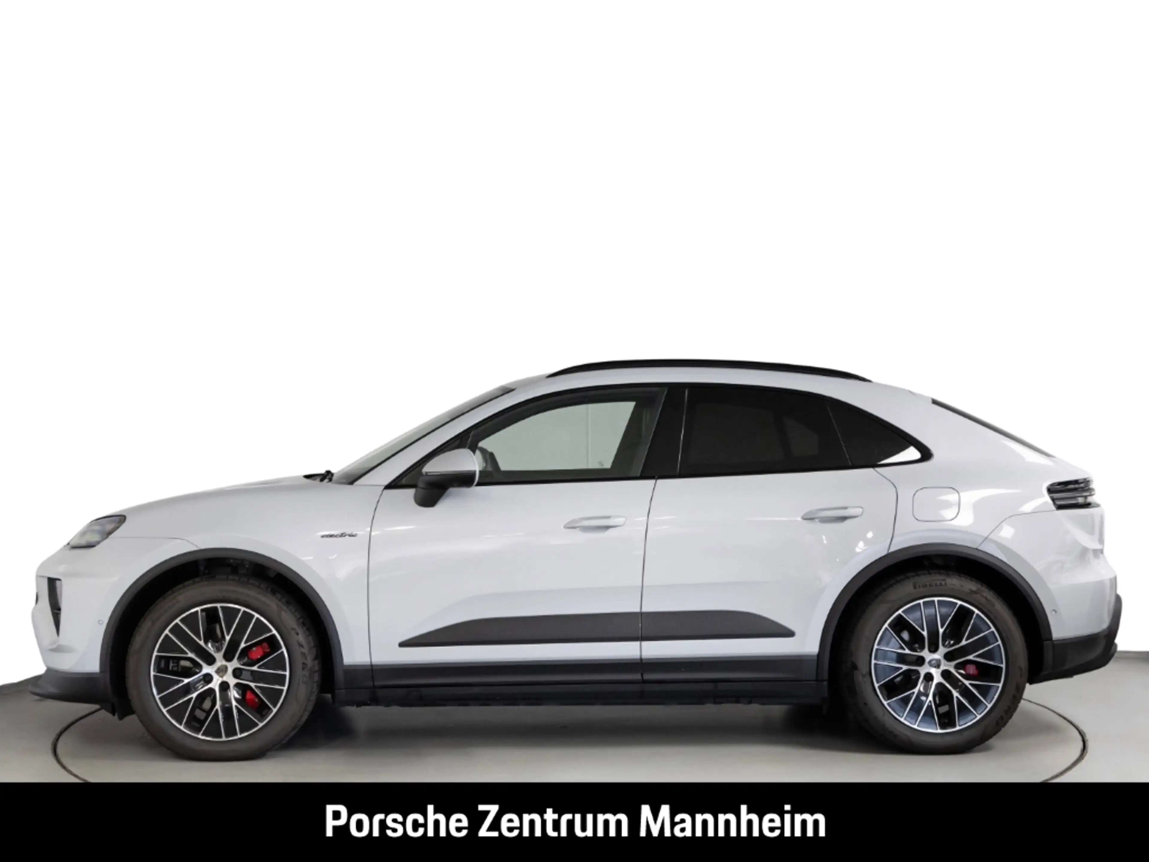 Porsche Macan 4S — photo 2