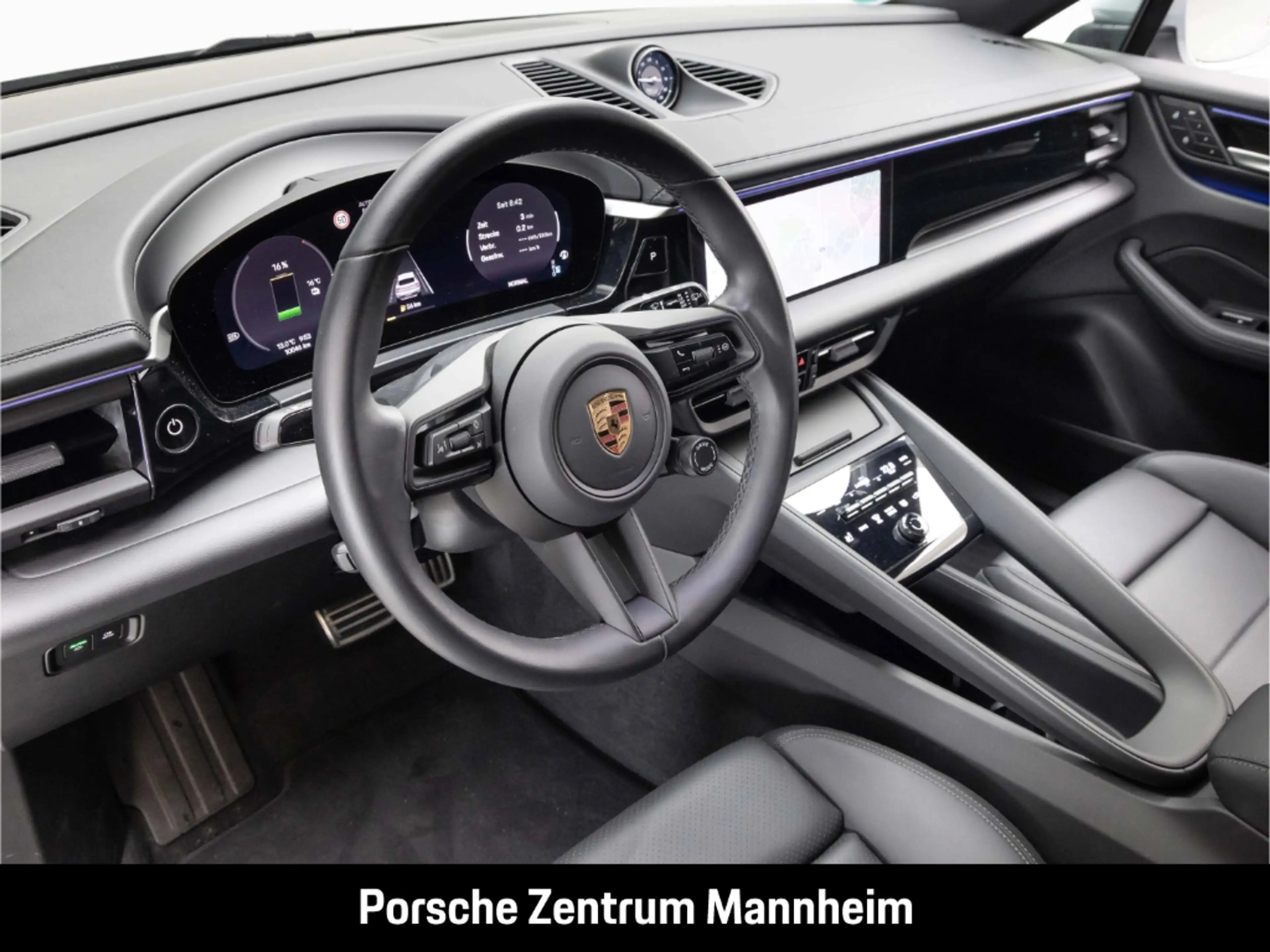Porsche Macan 4S — photo 4
