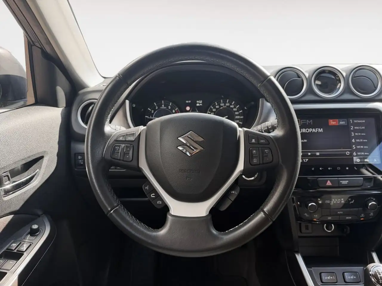 2025 Suzuki Vitara 1.4T Mild Hybrid S1, photograph 9