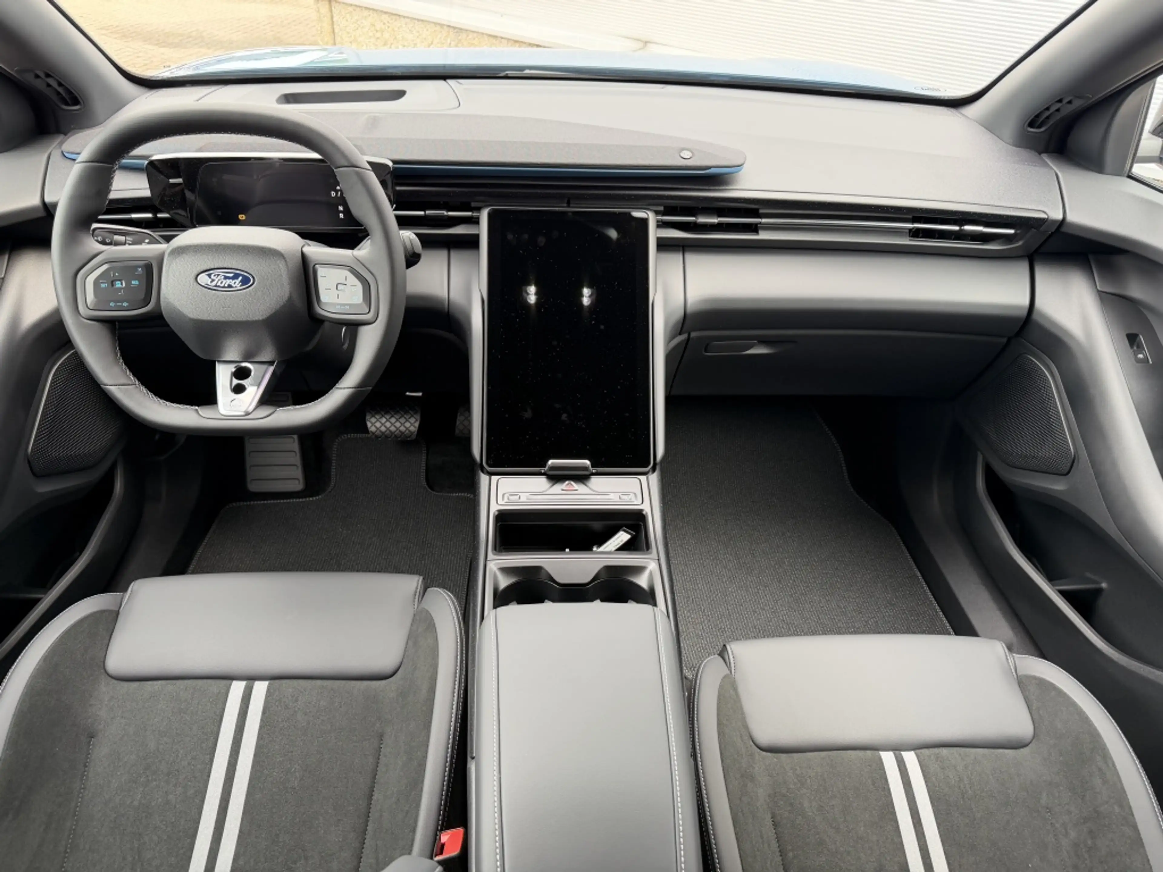 Ford Capri Collection ExtR RWD 79kWh Driverpack + B&O — photo 12