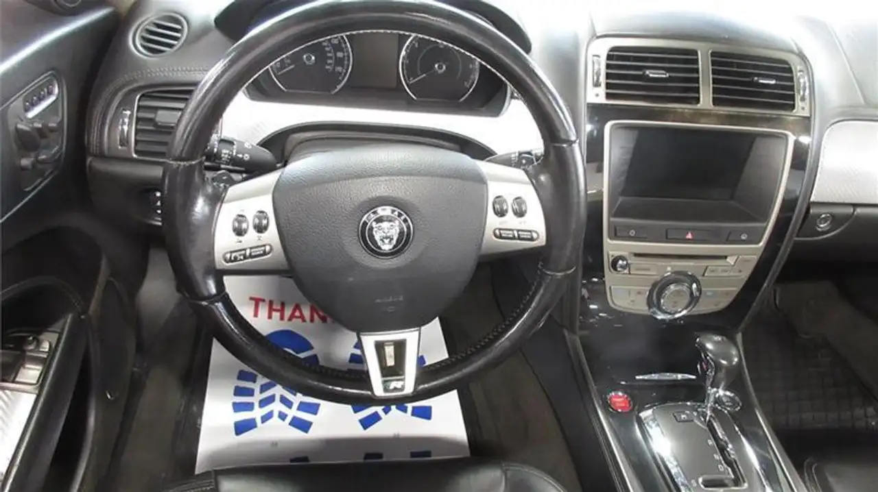 Jaguar XK снимка Jaguar XK